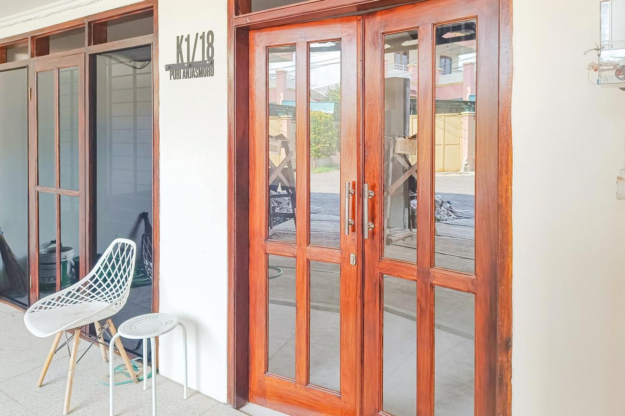 Reddoorz At Anjasmoro Near Bandara Ahmad Yani