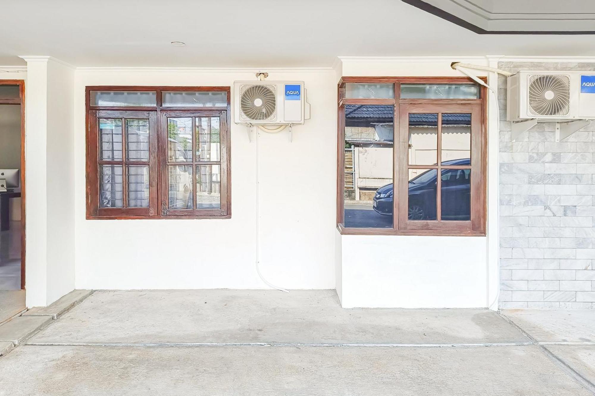 Reddoorz At Anjasmoro Near Bandara Ahmad Yani Hotel